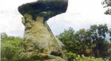 Nang Usas Turm ist eine selstsame Steinformation.