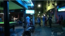 Nach den Explosionen hatte die Polizei die Schließung aller Bars in dem Viertel angeordnet. Foto: Thai PBS