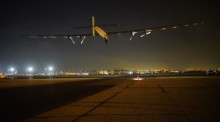  Die Solar Impulse 2 startet zu ihrer letzten Etappe. Foto: epa/Jean Revillard/rezo/solar Impuls