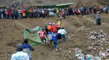Erdrutsch in einer Jade-Mine im Norden Myanmars: Dutzende von Menschen werden vermisst. Foto: epa/Handout Der Feuerwehr