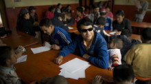 Blindenschule der Organisation Braille Without Borders in Tibet. Foto: epa/Wu Hong