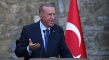Der türkische Präsident Recep Tayyip Erdogan spricht während einer Pressekonferenz in der Huber-Villa in Istanbul. Foto: epa/Erdem Sahin