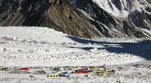 Nepalesisches Team macht erste erfolgreiche Winterbesteigung des K2. Foto: epa/Seven Summit Trek / Handout