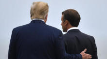 US-Präsident Donald Trump (l.) im Gespräch mit Frankreichs Präsident Emmanuel Macron (r.). Foto: epa/efe/Neil Hall