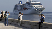 Das Kreuzfahrtschiff Adonia von der neuen Linie Carnival's Fathom kommt in Havanna an. Archivfoto: ERNESTO MASTRASCUSA