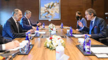 Russlands Außenminister Sergej Lawrow und IAEO-Generaldirektor Rafael Grossi treffen sich in Antalya. Foto: epa/Russisches AuswÄrtsministerium