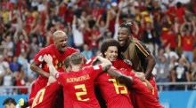 Belgiens Spieler feiern ihren Sieg. Foto: epa/Francis R. Malasig