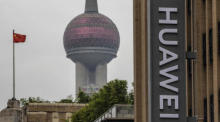 Das neueste Flagship-Store-Gebäude von Huawei ist in Shanghai zu sehen. Foto: epa/Alex Plavevski