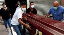 In Honduras stirbt der Journalist Luis Almendares nach einem bewaffneten Angriff. Foto: epa/Humberto Espinoza