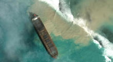 Ein Satellitenbild zeigt die MV Wakashio, ein Massengutfrachter, der vor kurzem vor der Südostküste von Mauritius auf Grund lief. Foto: epa/Maxar-technologien