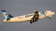 Der Absturz des Egyptair-Fluges MS804 bleibt mysteriös. Ägypten hält einen Terroranschlag für plausibel, doch das ist bislang nicht mehr als eine These. Aufschluss könnten die Flugschreiber geben. Foto: epa/Spot TR - Kivanc Ucan