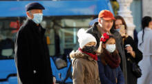 Die Bürger tragen Gesichtsschutzmasken in der kroatischen Hauptstadt Zagreb. Foto: epa/Antonio Bat