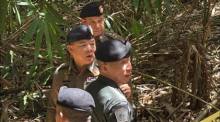 Ermittler der Royal Thai Police sichern Spuren und untersuchen den Bereich, in dem die Leiche der vermissten Siebenjährigen entdeckt wurde. Bild: Royal Thai Police
