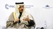 Saudi-Arabiens Außenminister Faisal bin Farhan Al Saud nimmt an der Münchner Sicherheitskonferenz 2026 im Hotel Bayerischer Hof teil. Foto: EPA/Ronald Wittek