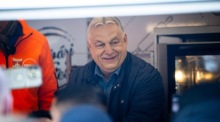 Viktor Orbán spricht bei einem Wahlkampfauftritt in der ungarischen Stadt Vac zu seinen Unterstützern. Foto: epa/Hungarian Pm General Department Of Communication / Zoltan Fische