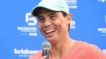 Der Spanier Rafael Nadal nimmt an einer Veranstaltung in der Queen Street Mall in Brisbane teil, bei der er die Fans trifft. Foto: EPA-EFE/Darren England Australien Und Neuseeland Aus
