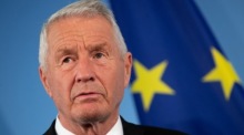 Generalsekretär des Europarats Thorbjørn Jagland spricht bei einer Pressekonferenz mit Außenminister Heiko Maas in Berlin über die Zusammenarbeit der Mitgliedstaaten. Foto: epa/Hayoung Jeon