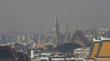 Smog-Glocke über Bangkok am 27. Januar 2023. Foto: epa/Narong Sangnak