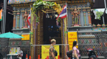Der Eingang zum Wat Khek wird von einem 6 Meter hohen Turm überragt. Fotos: Sandra Wohlfart