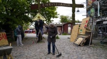 Freetown Christiania wird unter Aufsicht der Polizei in Kopenhagen wiedereröffnet. Foto: epa/Tariq Mikkel Khan