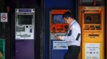 Die Bank of Thailand sieht trotz der jüngsten Baht-Schwäche keine Gefahr für die Stabilität der Landeswährung. Foto: epa/Diego Azubel