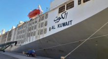 Das mit 19 000 Rindern beladene Transportschiff «Al Kuwait» hat im Hafen der südafrikanischen Touristenmetropole Kapstadt angelegt. Foto: Nspca/dpa