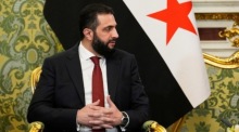 Syriens Interimspräsident Ahmad al-Sharaa trifft in Moskau den russischen Präsidenten zu Gesprächen im Großen Kremlpalast. Foto: epa/Alexander Zemlianichenko