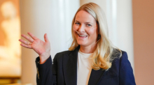 Die norwegische Kronprinzessin Mette-Marit bei einem offiziellen Empfang in Oslo. Ihr Gesundheitszustand sorgt weiterhin für öffentliche Aufmerksamkeit. Foto: dpa.