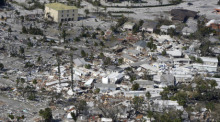 Blick auf beschädigte Häuser und Trümmer nach Hurrikan «Ian». Der Hurrikan «Ian» hat im US-Bundesstaat Florida enorme Schäden angerichtet. Foto: Wilfredo Lee
