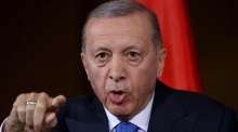 Der türkische Präsident Recep Tayyip Erdogan spricht während einer Pressekonferenz. Foto: epa/Filip Singer