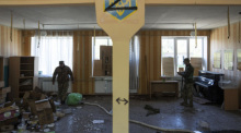 Ukrainische Soldaten inspizieren ein Klassenzimmer einer Schule, die von den russischen Streitkräften im kürzlich zurückeroberten Gebiet von Kapitoliwka genutzt wurde. Foto: Evgeniy Maloletka