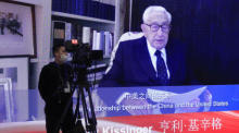 Henry Kissinger, Vorsitzender der Kissinger Associates Inc. und ehemaliger Außenminister, spricht auf dem China Development Forum. Foto: epa/Wu Hong