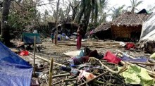 Beschädigungen in einem Lager für Binnenvertriebene im Westen Myanmars nach dem Eintreffen des Zyklons Mocha. Foto: epa/Stringer