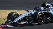 Mercedes-Pilot Andrea Kimi Antonelli fährt beim Großen Preis von Ungarn auf dem Hungaroring in Mogyoród um eine gute Platzierung. Foto: EPA/Zsolt Czegledi