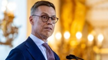 Finnlands Präsident Alexander Stubb spricht bei der Konferenz «Europe as a Task» auf der Prager Burg. Foto: EPA/Martin Divisek