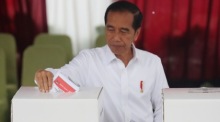 Präsident Joko Widodo (R) in Jakarta. Foto: epa/Bagus Indahono