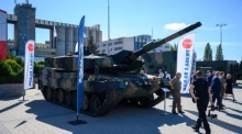 Der Panzer Leopard 2PL wird auf der 30. Internationalen Ausstellung der Verteidigungsindustrie in Kielce präsentiert. Foto: epa/Pawel Topolski Polen Out