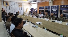 Nach Angaben der Polizei geht der tödliche Angriff auf einen langjährigen Konflikt zwischen rivalisierenden Taxifahrergruppen zurück. Foto: Surat Thani Provincial Police
