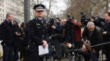 Der Londoner Polizeipräsident Mark Rowley nach einer Erklärung vor der Presse bei New Scotland Yard in London. Foto: epa/Andy Rain