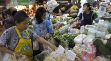 Millionen Menschen haben das Zuschussprogramm „Thai Help Thai Plus“ bereits in der ersten Woche nach dem Start genutzt. Foto: epa/Rungroj Yongrit