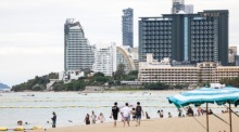 Pattaya gehört zu den beliebtesten Reisezielen, die von neuen Tourismusprogrammen profitieren könnten. Foto: epa/Dario Pignatelli