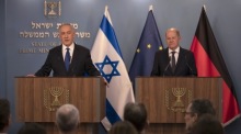 Kanzler Scholz trifft den israelischen Premierminister Netanjahu in Jerusalem. Foto: epa/Leo Correa / Pool