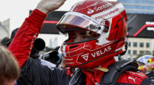 Der monegassische Formel-1-Pilot Charles Leclerc von der Scuderia Ferrari reagiert auf seine Pole-Position im Qualifying zum Großen Preis von Aserbaidschan auf dem Baku City Circuit. Foto: epa/Hamad Mohammed