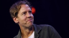 Sebastian Vettel besucht die IAA Mobility in München, bei der Innovationen rund um Elektromobilität und Digitalisierung im Fokus stehen. Foto: epa/Anna Szilagyi