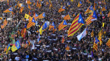 Die Teilnehmer nehmen an einer Veranstaltung der katalanischen Unabhängigkeitsorganisation Katalanische Nationalversammlung (ANC) teil. Foto: epa/Alejandro Garcia