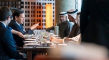 Mohamed bin Zayed Al Nahyan empfängt US-Außenminister Marco Rubio zu einem Gespräch in Abu Dhabi. Foto: EPA/Uae Presidential Court/handout