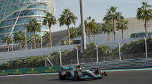 Formel-1-Weltmeisterschaft, Grand Prix von Abu Dhabi, 1. Freies Training Lewis Hamilton aus Großbritannien vom Team Mercedes ist auf der Strecke in Abu Dhabi unterwegs. Foto: Hasan Bratic/dpa