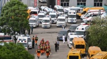 Rettungskräfte suchen nach Vermissten nach einer schweren Gasexplosion in einem Kohlebergwerk in Chinas Provinz Shanxi. Foto: epa/Cnsphoto