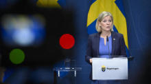 Die schwedische Premierministerin Magdalena Andersson gibt eine Pressekonferenz in Stockholm. Foto: epa/Jessica Gow