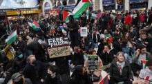 Pro-palästinensische "Ceasefire Now"-Demonstration in London. Foto: epa/Andy Rain